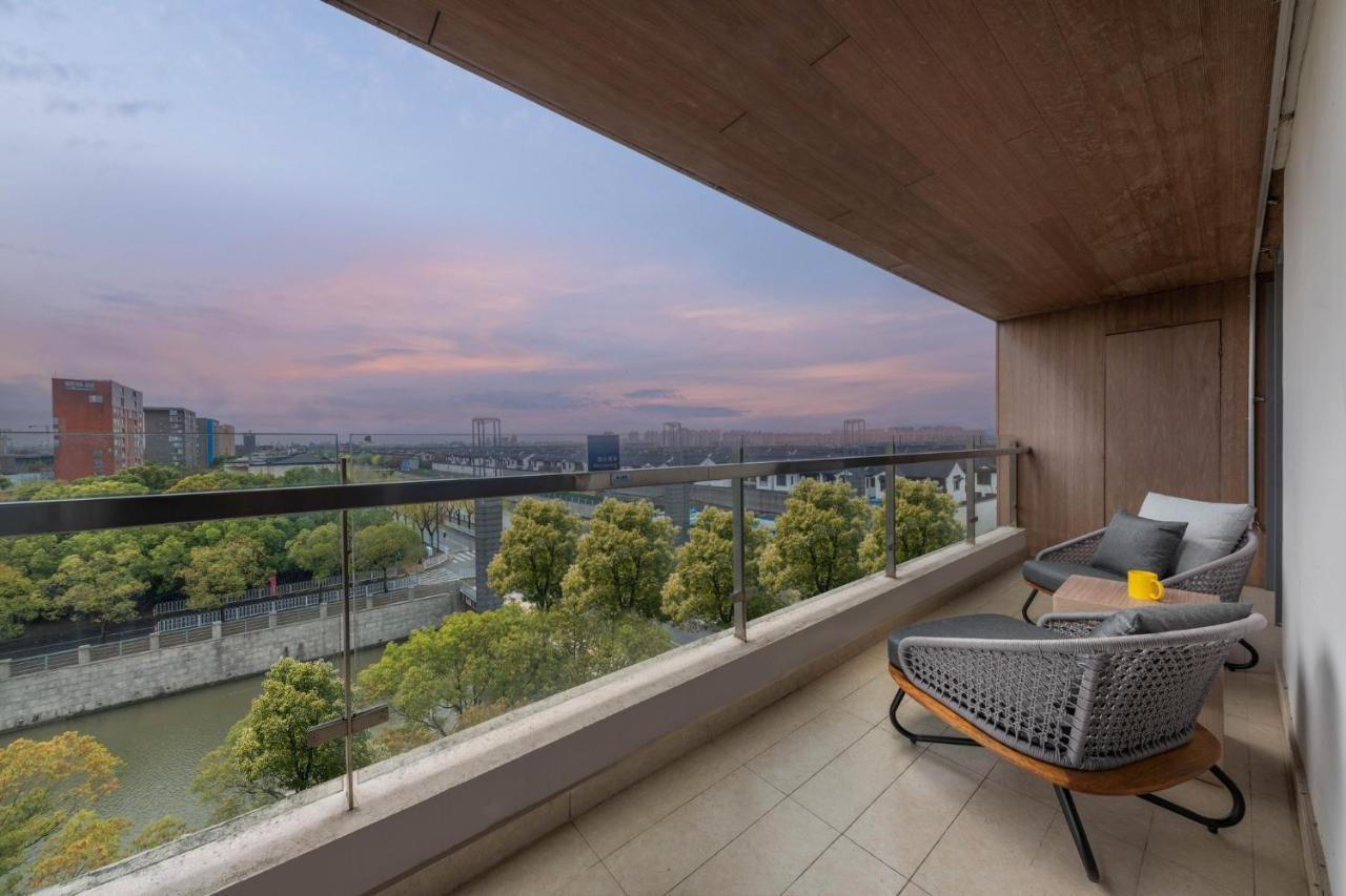 Holiday Inn Express Shanghai Pujiang By Ihg Exterior foto