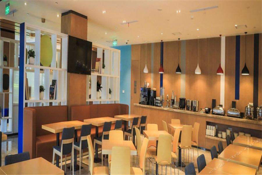 Holiday Inn Express Shanghai Pujiang By Ihg Exterior foto